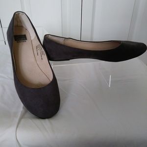 Grey Ballet Flats